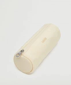Mango Zipped Toiletry Bag With Logo Ecru -Mango Jewellery Wallets Belts For Women Sales unnamed file 1269