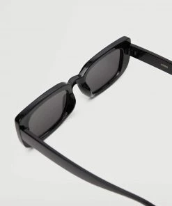 Mango Squared Frame Sunglasses Black -Mango Jewellery Wallets Belts For Women Sales unnamed file 1878