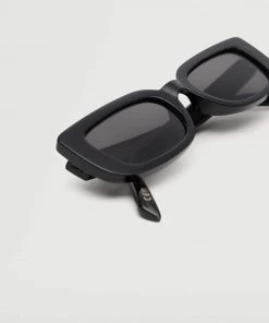 Mango Squared Frame Sunglasses Black -Mango Jewellery Wallets Belts For Women Sales unnamed file 1879