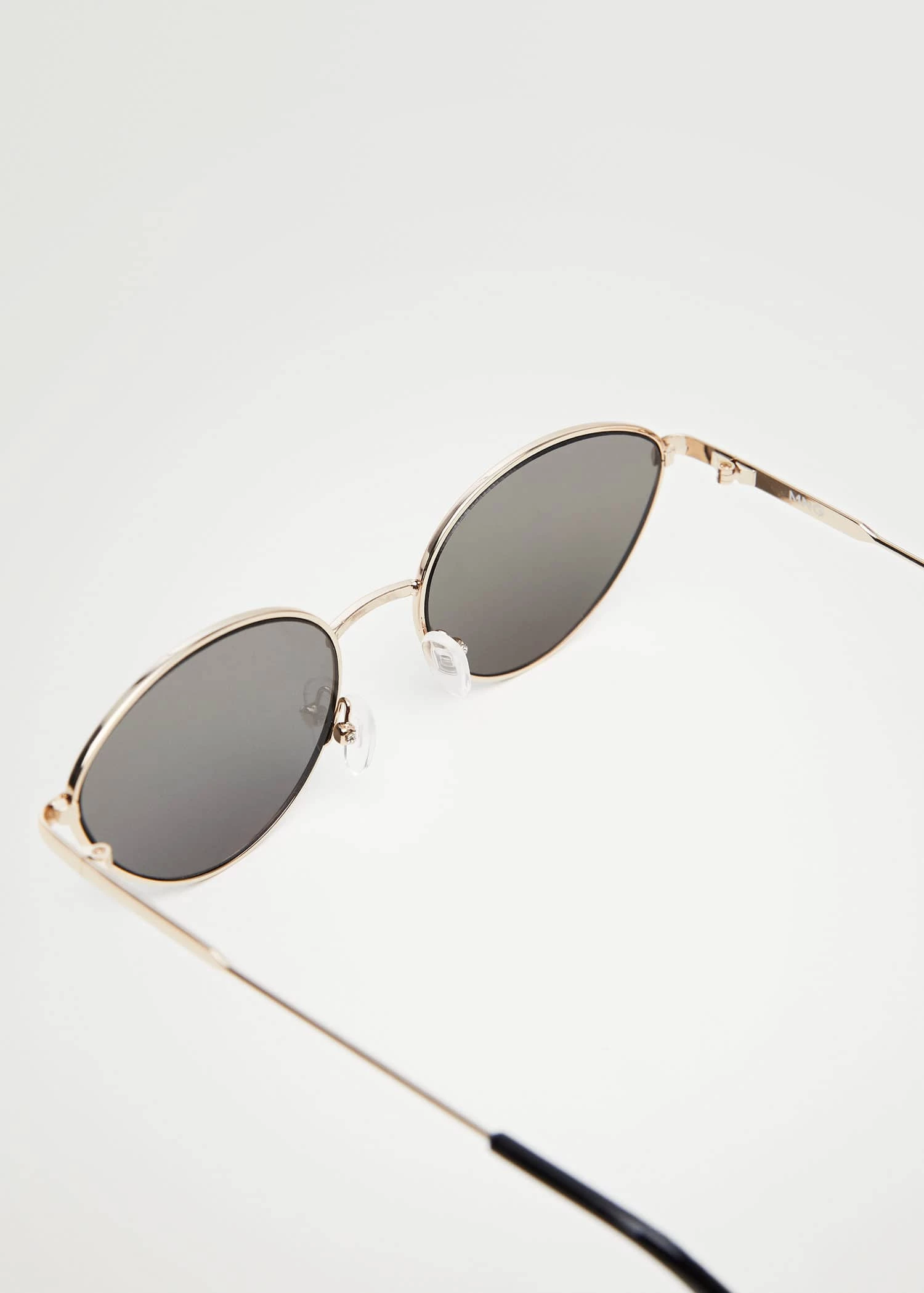 Mango Metallic Frame Sunglasses Gold 3 Mango Metallic Frame Sunglasses Gold - Image 3