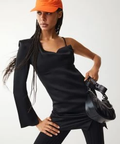 Mango Cap With Visor Black -Mango Jewellery Wallets Belts For Women Sales unnamed file 2404